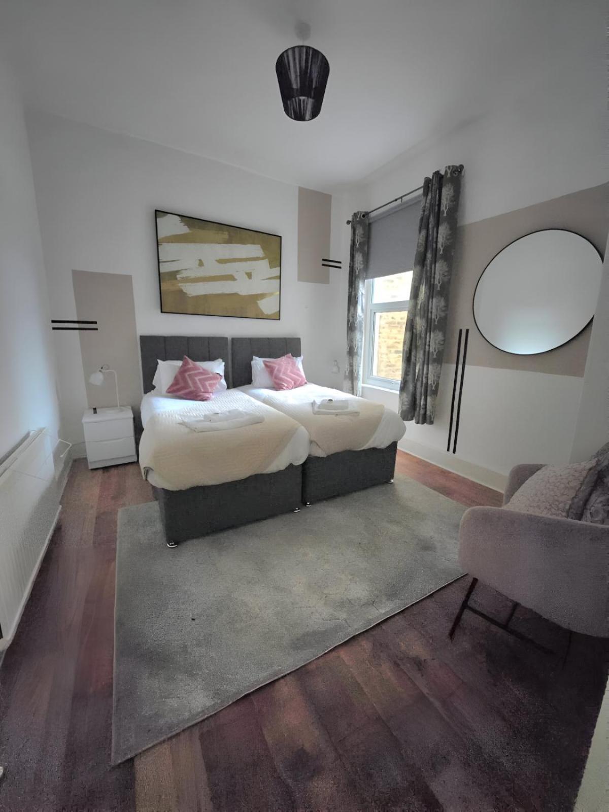 Dulwich Family-sized 3br Near King's Hospital Great For Business & Contractors Apartment