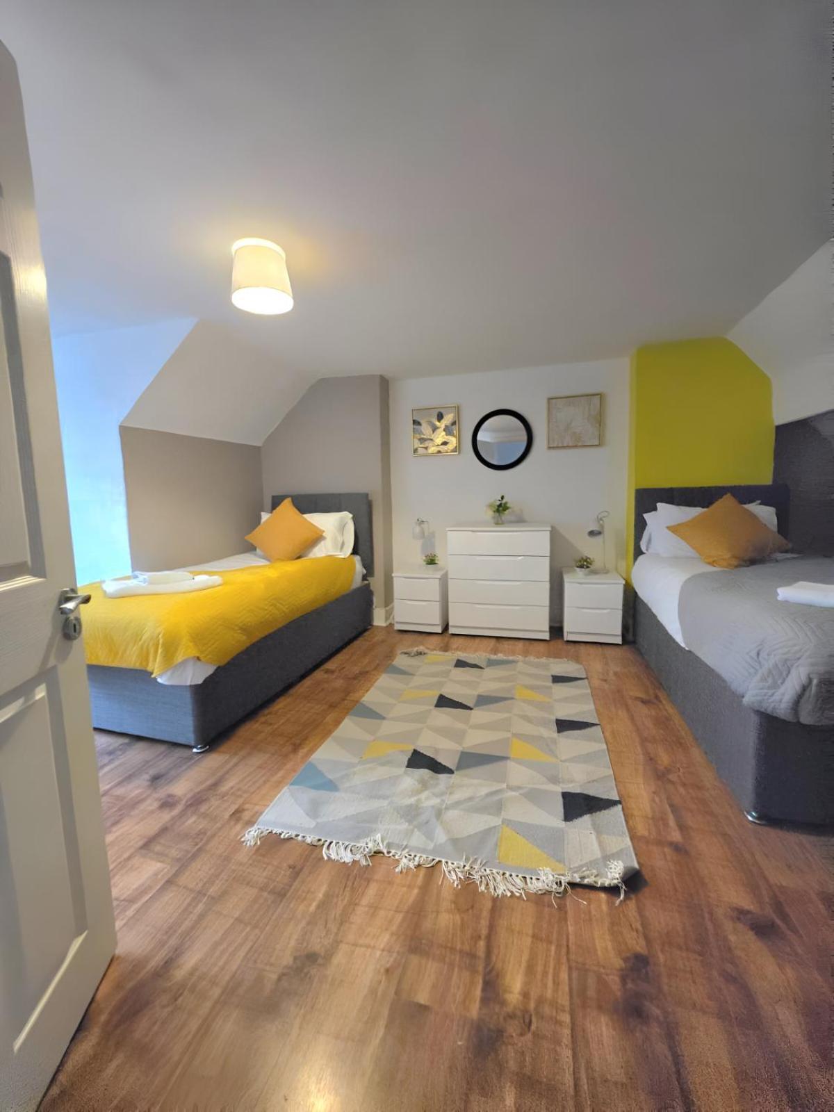 Apartment Dulwich Family-sized 3br Near King's Hospital Great For Business & Contractors London